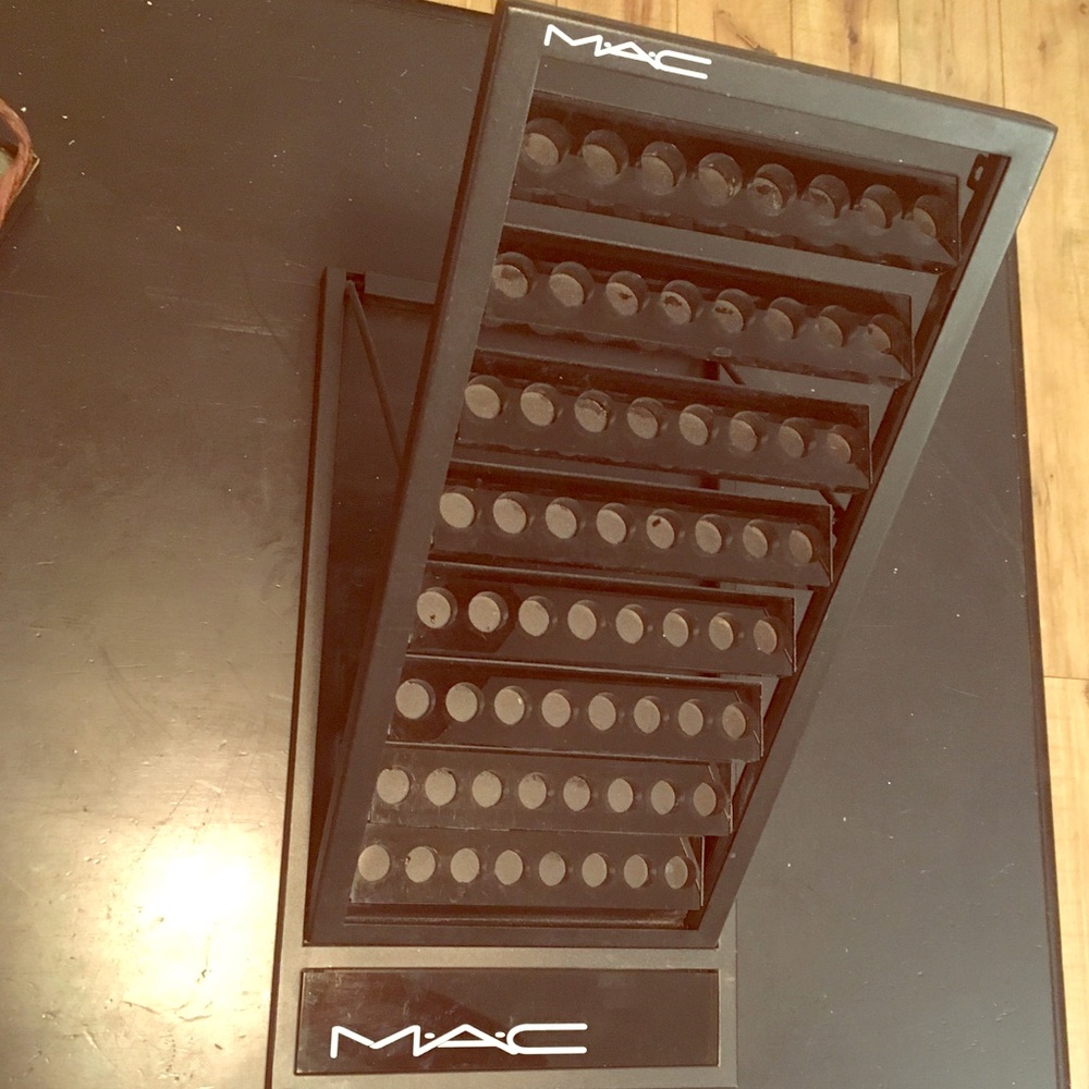 💄💄RARE MAC COSMETICS LIPSTICK DISPLAYER💄💄